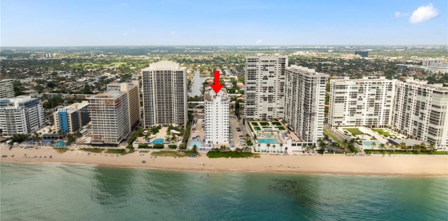 Condominio en Fort Lauderdale, Florida, 1 dormitorio  № 1945007