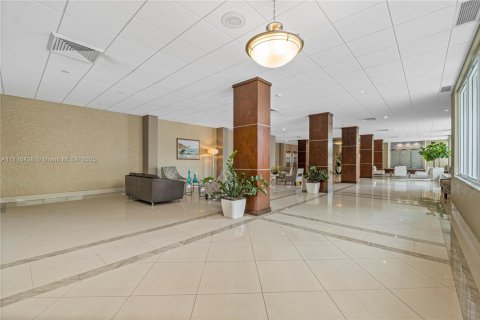 Condominio en alquiler en Fort Lauderdale, Florida, 1 dormitorio, 88.26 m2 № 1945007 - foto 30