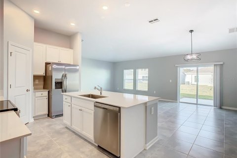 Villa ou maison à louer à Eagle Lake, Floride: 3 chambres, 144.93 m2 № 2103357 - photo 8