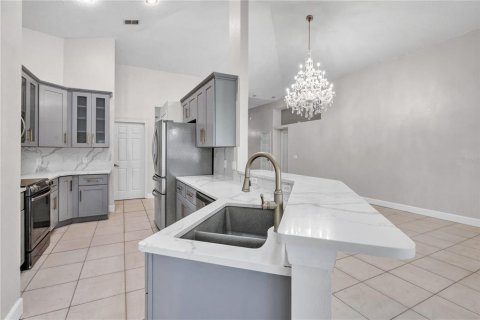 Casa en venta en Orlando, Florida, 4 dormitorios, 189.89 m2 № 2386171 - foto 14