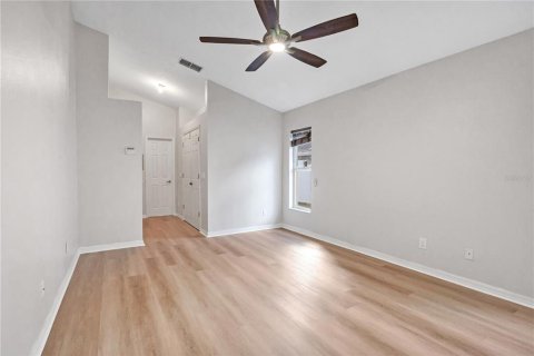 Casa en venta en Orlando, Florida, 4 dormitorios, 189.89 m2 № 2386171 - foto 22