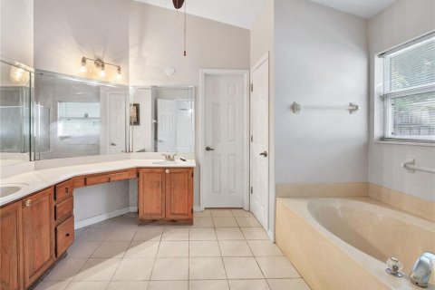 Casa en venta en Orlando, Florida, 4 dormitorios, 189.89 m2 № 2386171 - foto 25