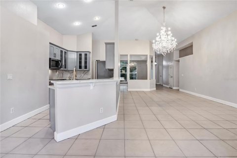 Casa en venta en Orlando, Florida, 4 dormitorios, 189.89 m2 № 2386171 - foto 12