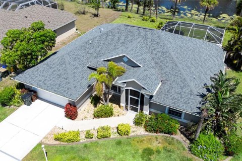 House in North Port, Florida 3 bedrooms, 170.48 sq.m. № 1876856 - photo 2