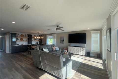 Condo in Flagler Beach, Florida, 2 bedrooms  № 2232536 - photo 7