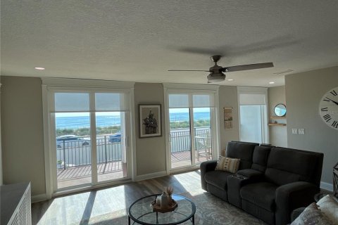 Condo in Flagler Beach, Florida, 2 bedrooms  № 2232536 - photo 13
