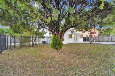 Villa ou maison à vendre à Miami, Floride: 3 chambres, 104.52 m2 № 1973897 - photo 7