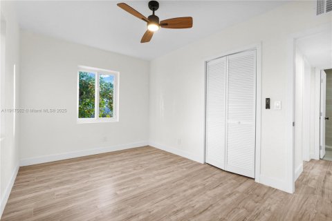 Villa ou maison à vendre à Miami, Floride: 3 chambres, 104.52 m2 № 1973897 - photo 13