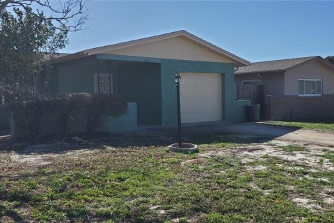 Villa ou maison à Seminole, Floride 3 chambres, 112.97 m2 № 2092884