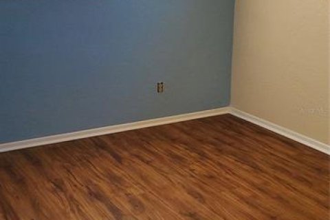 Villa ou maison à louer à Seminole, Floride: 3 chambres, 112.97 m2 № 2092884 - photo 15