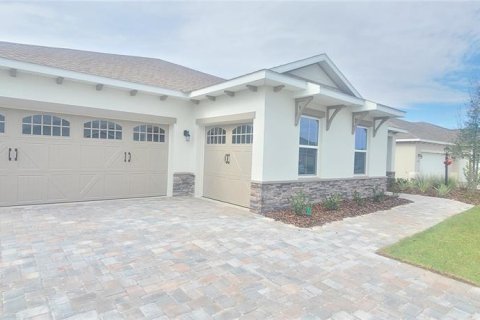 House in Ocala, Florida 3 bedrooms, 241.45 sq.m. № 2167769 - photo 2