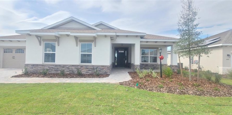 House in Ocala, Florida 3 bedrooms, 241.45 sq.m. № 2167769