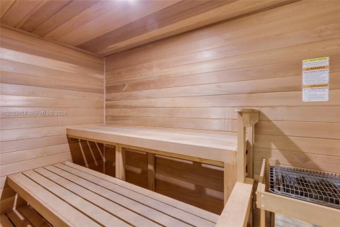 Copropriété à louer à Hollywood, Floride: 2 chambres, 134.71 m2 № 2407264 - photo 17