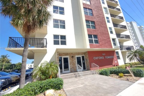 Copropriété à louer à Hollywood, Floride: 2 chambres, 134.71 m2 № 2407264 - photo 15