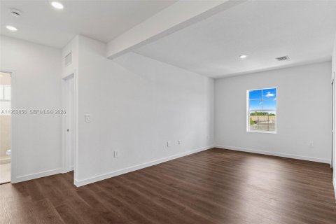 Casa en venta en Homestead, Florida, 4 dormitorios, 254.18 m2 № 2054799 - foto 17