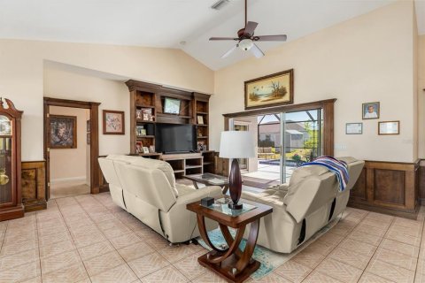 Villa ou maison à vendre à Port Charlotte, Floride: 3 chambres, 150.59 m2 № 2147485 - photo 4