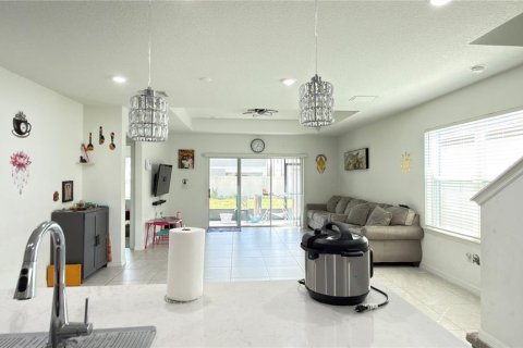 Villa ou maison à louer à Land O' Lakes, Floride: 4 chambres, 213.12 m2 № 2421793 - photo 4