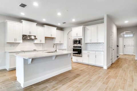 House in Winter Garden, Florida 5 bedrooms, 299.61 sq.m. № 1773373 - photo 8