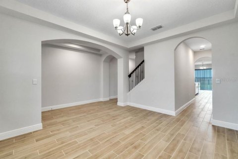 House in Winter Garden, Florida 5 bedrooms, 299.61 sq.m. № 1773373 - photo 5