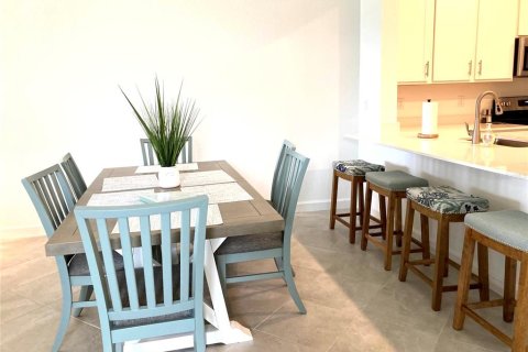 Villa ou maison à louer à Englewood, Floride: 3 chambres, 132.11 m2 № 2115094 - photo 5