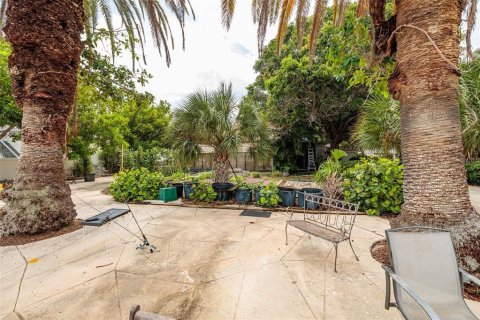Terreno en venta en Saint Pete Beach, Florida № 2167021 - foto 12