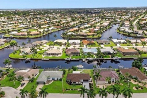 Villa ou maison à louer à Punta Gorda, Floride: 2 chambres, 133.5 m2 № 1562912 - photo 6