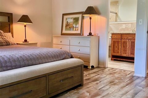 Купить кондоминиум в Сарасота, Флорида 11 комнат, 117.34м2, № 1911581 - фото 16