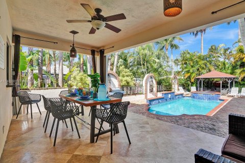 Villa ou maison à louer à Hollywood, Floride: 5 chambres, 260.13 m2 № 2023162 - photo 7