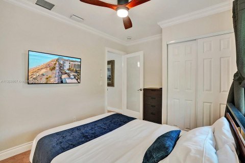 Villa ou maison à louer à Hollywood, Floride: 5 chambres, 260.13 m2 № 2023162 - photo 27