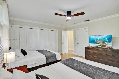 Villa ou maison à louer à Hollywood, Floride: 5 chambres, 260.13 m2 № 2023162 - photo 22