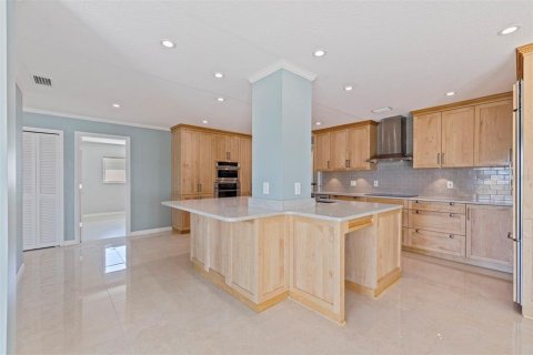 House in Saint Pete Beach, Florida 4 bedrooms, 194.91 sq.m. № 1791620 - photo 24