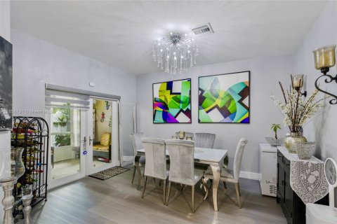 House in Homestead, Florida 3 bedrooms, 146.79 sq.m. № 1887551 - photo 16