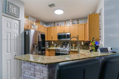 House in Homestead, Florida 3 bedrooms, 146.79 sq.m. № 1887551 - photo 15