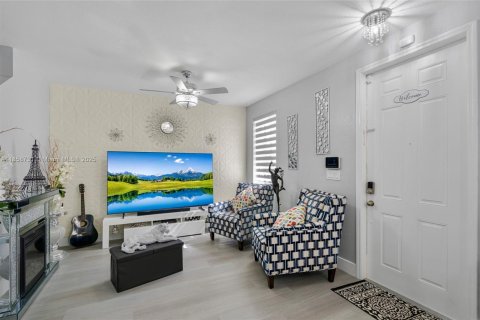House in Homestead, Florida 3 bedrooms, 146.79 sq.m. № 1887551 - photo 11