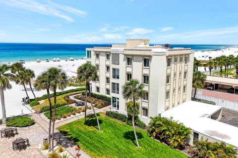 Copropriété à vendre à Sarasota, Floride: 2 chambres, 111.85 m2 № 2387573 - photo 17