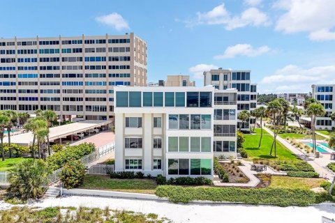 Copropriété à vendre à Sarasota, Floride: 2 chambres, 111.85 m2 № 2387573 - photo 20