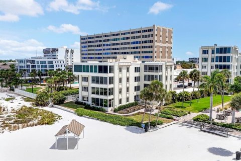 Copropriété à vendre à Sarasota, Floride: 2 chambres, 111.85 m2 № 2387573 - photo 21