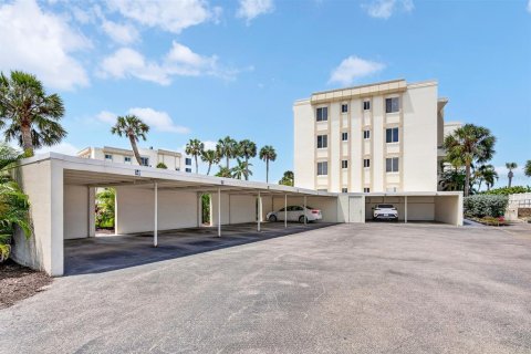 Copropriété à vendre à Sarasota, Floride: 2 chambres, 111.85 m2 № 2387573 - photo 8