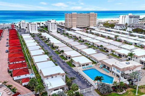 Copropriété à vendre à Sarasota, Floride: 2 chambres, 111.85 m2 № 2387573 - photo 25