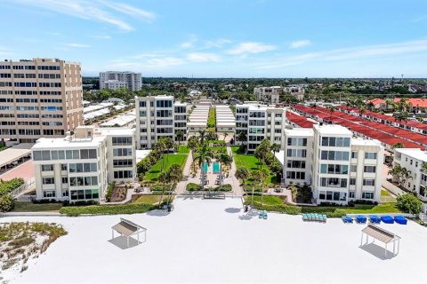 Copropriété à vendre à Sarasota, Floride: 2 chambres, 111.85 m2 № 2387573 - photo 28