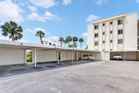 Copropriété à vendre à Sarasota, Floride: 2 chambres, 111.85 m2 № 2387573 - photo 9