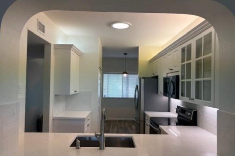 Купить кондоминиум в Тамарак, Флорида 3 комнаты, 118.45м2, № 2186722 - фото 12