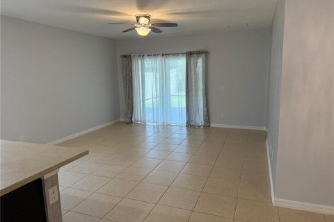 House in Groveland, Florida 4 bedrooms, 158.96 sq.m. № 1907413 - photo 7