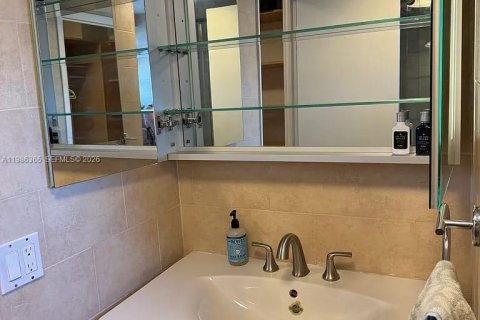 Снять в аренду кондоминиум в Майами-Бич, Флорида 35.67м2, № 2044907 - фото 12