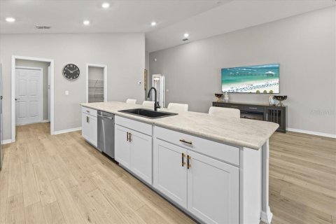Villa ou maison à vendre à Polk City, Floride: 4 chambres, 190.73 m2 № 2429051 - photo 15