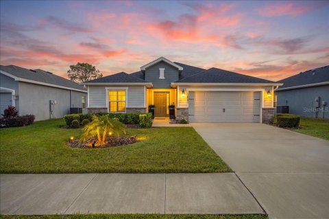 Villa ou maison à Polk City, Floride 4 chambres, 190.73 m2 № 2429051