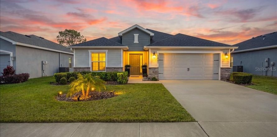 Villa ou maison à Polk City, Floride 4 chambres, 190.73 m2 № 2429051