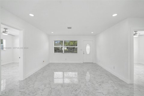 House in Hollywood, Florida 3 bedrooms № 2068912 - photo 14