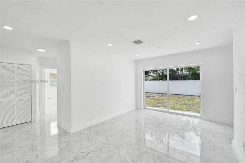 House in Hollywood, Florida 3 bedrooms № 2068912 - photo 19