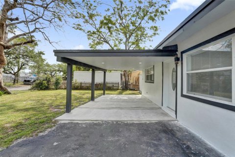 House in Hollywood, Florida 3 bedrooms № 2068912 - photo 6